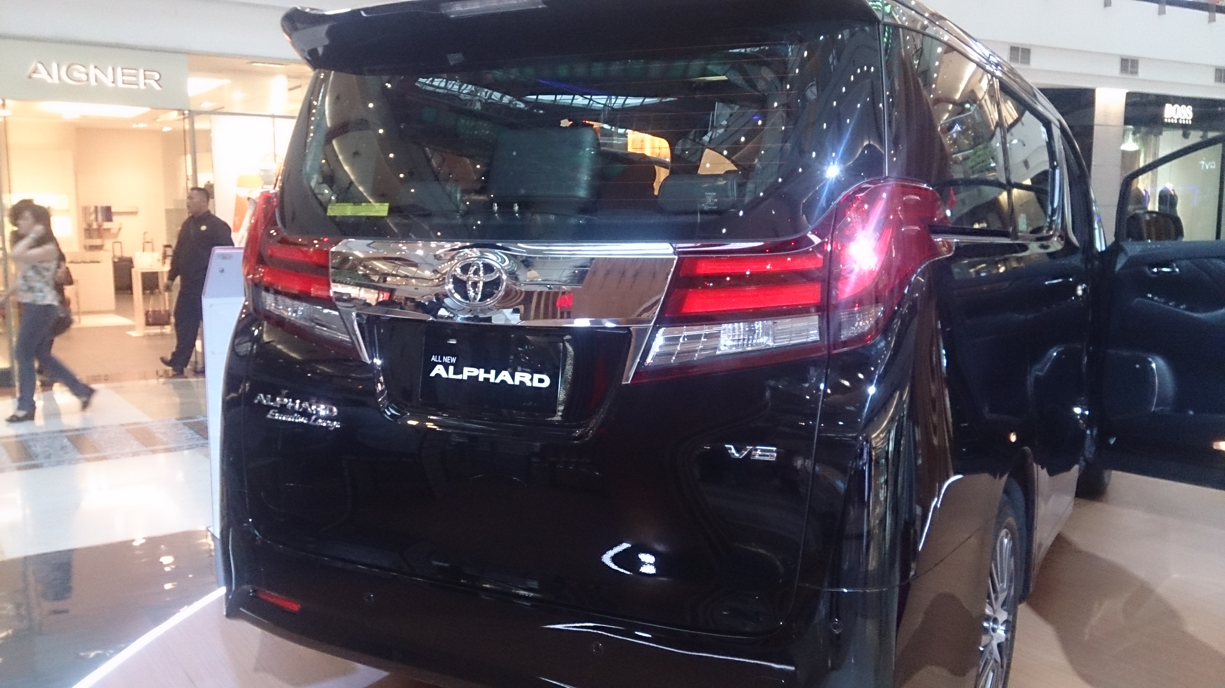 First Look All New Toyota Alphard 2015 Otoaxelngoceh