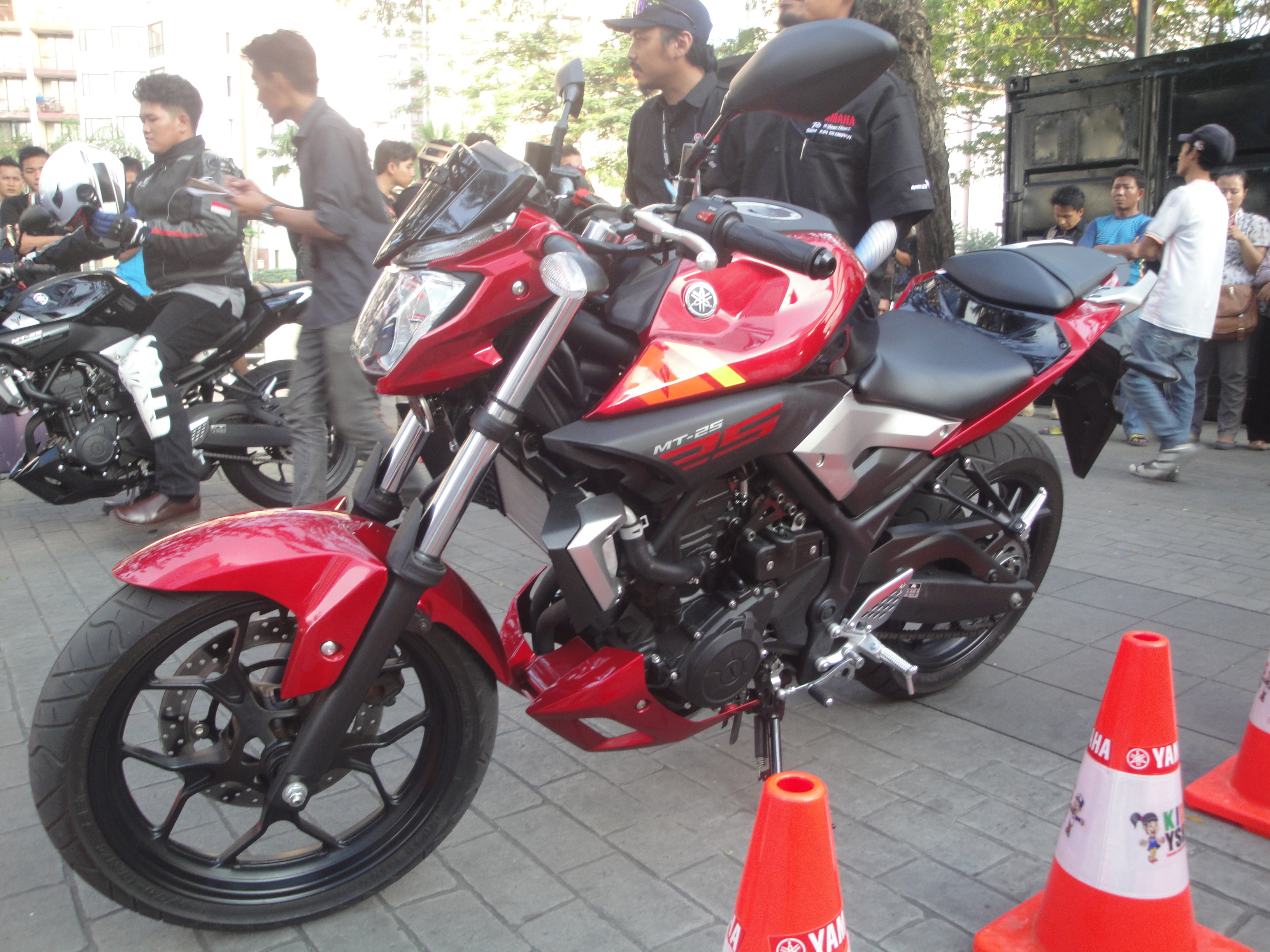 First Impression Yamaha MT 25 Keren Bro And Sis Otoaxelngoceh